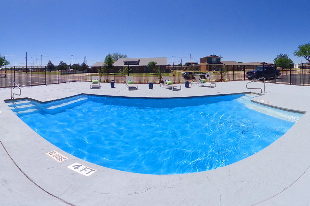 oak creek village pool